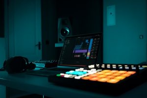 Cómo ser productor musical_ Una guía definitiva para principiantes (1)